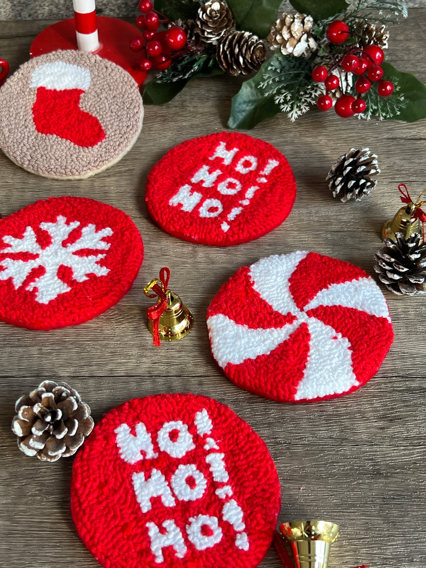 Christmas Cheer Mug Rugs