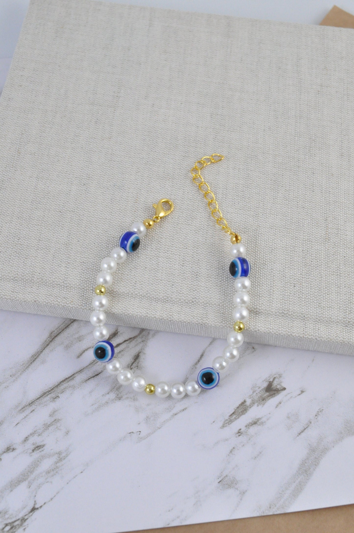 Elegant Pearl Bracelet